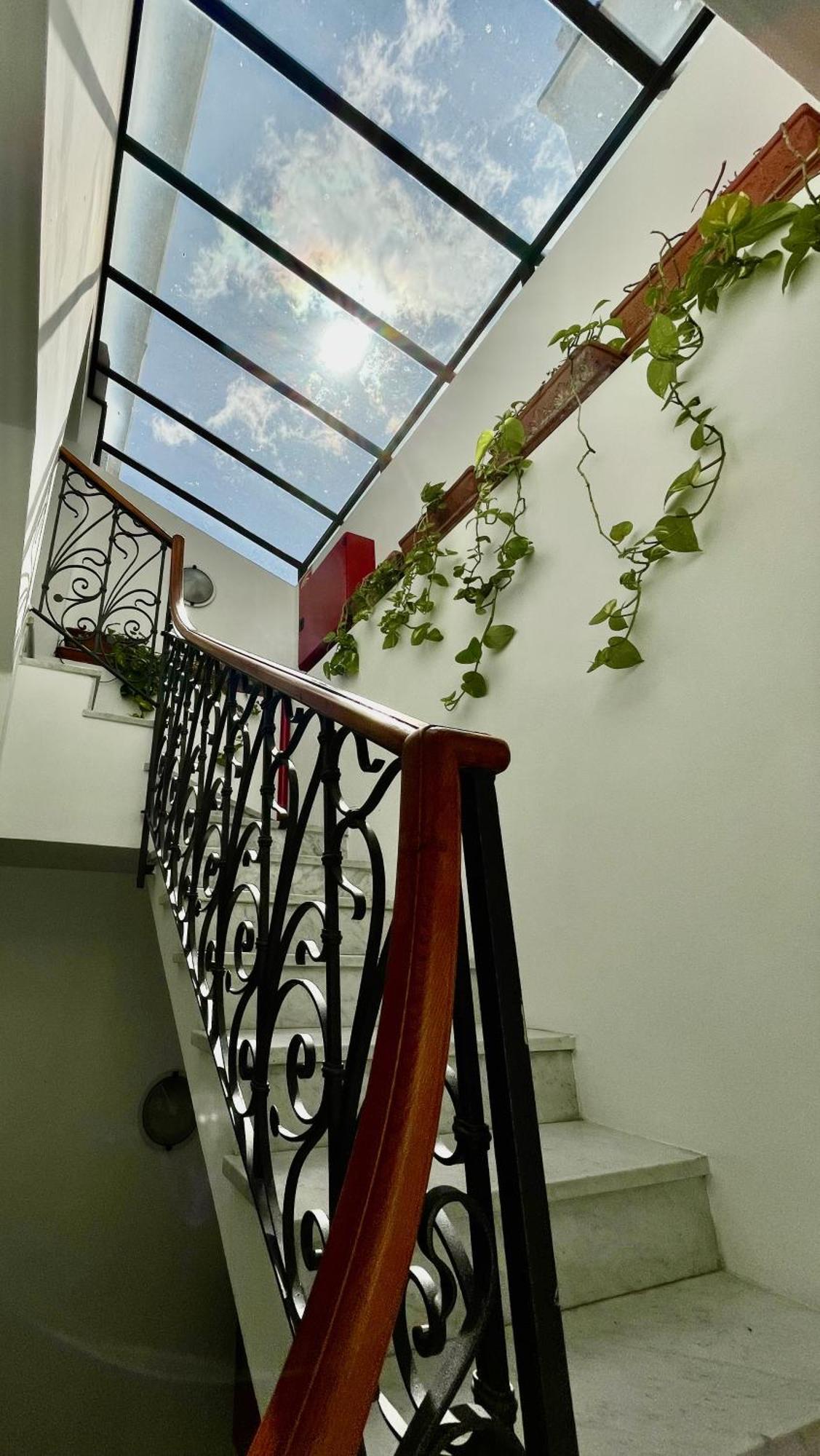 Hotel Beau Rivage Аласио Екстериор снимка